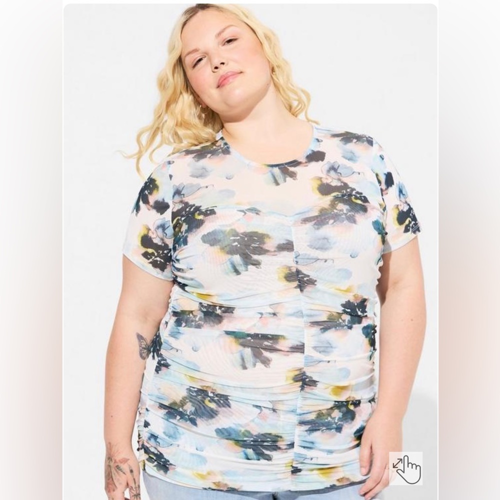 Torrid Stretch Mesh Crew Neck Ruched Top size 1x
